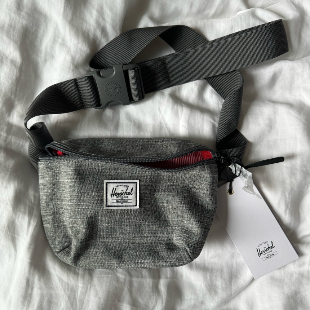 NWT Herschel Supply Co Fourteen Belt Bag